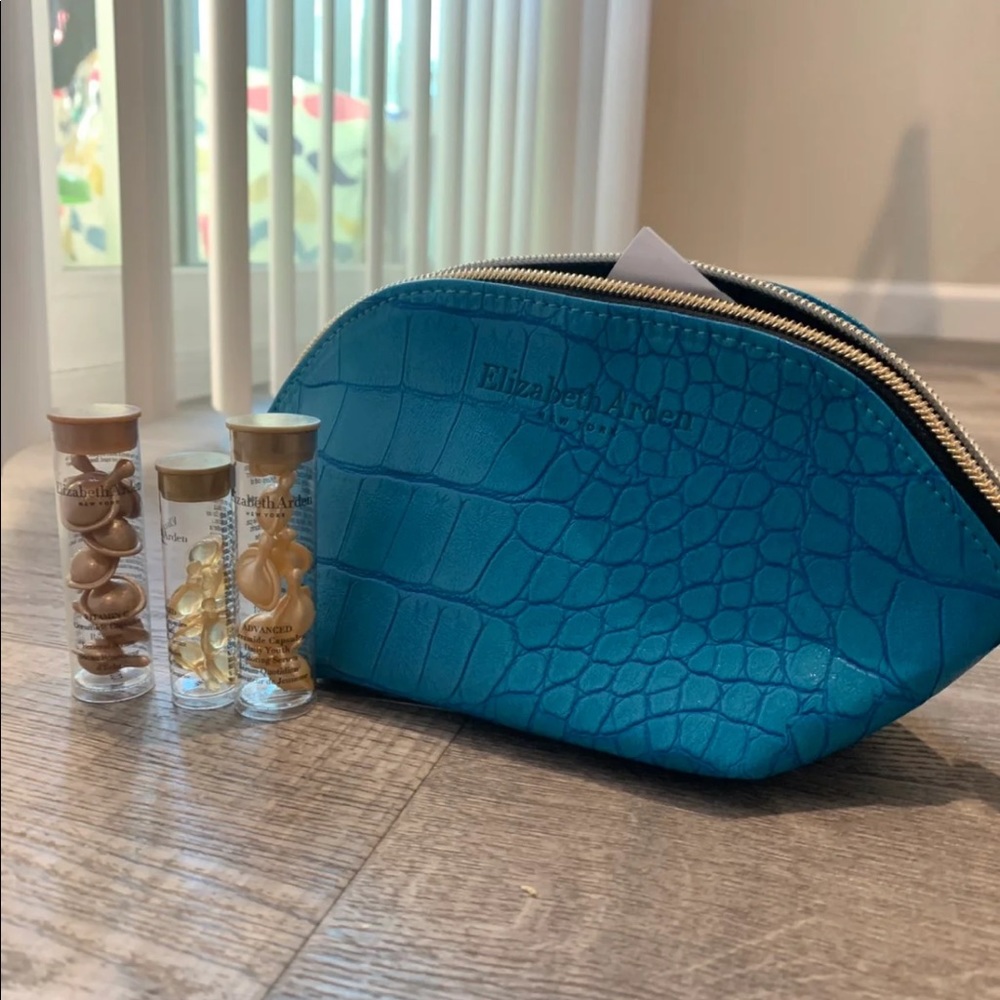 Estée Lauder  Advanced Ceramide Daily Youth
